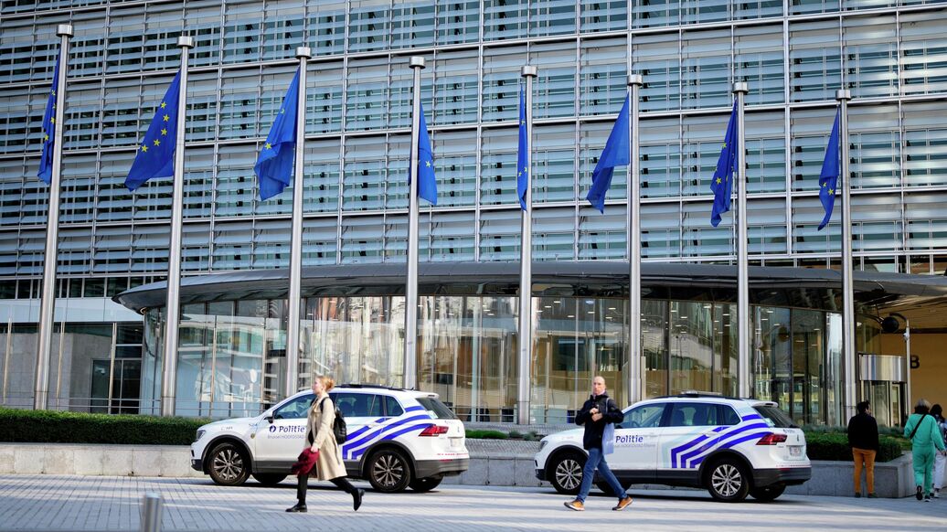 СМИ: в штаб-квартире ЕС появились партизаны