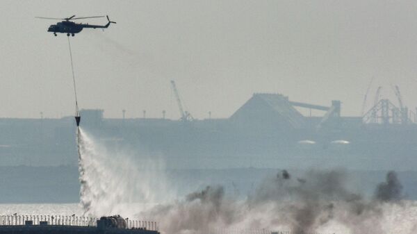 Extinguishing the fire on the Crimean bridge