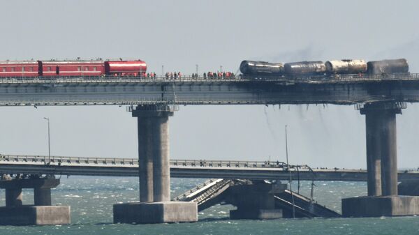 Crimean bridge on the part of the car, where a truck was blown up from the side of the Taman Peninsula