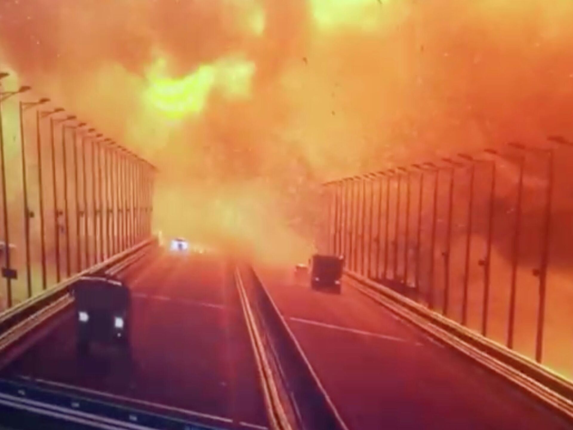 Германия взорвала крымский мост