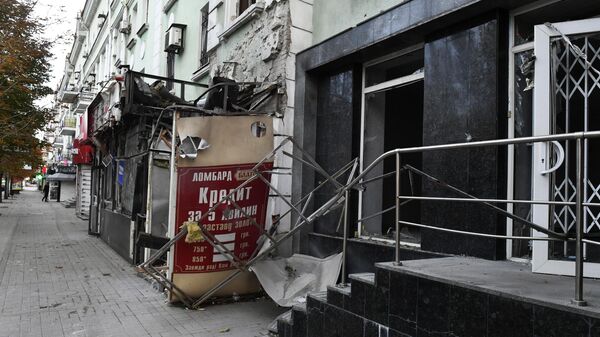 Дом в центре Донецка, пострадавший в результате ночного обстрела. 9 октября 2022