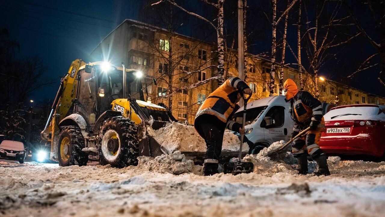 В Подмосковье в зимний сезон задействуют свыше 4,4 тысячи единиц техники - РИА Новости, 1920, 11.10.2022