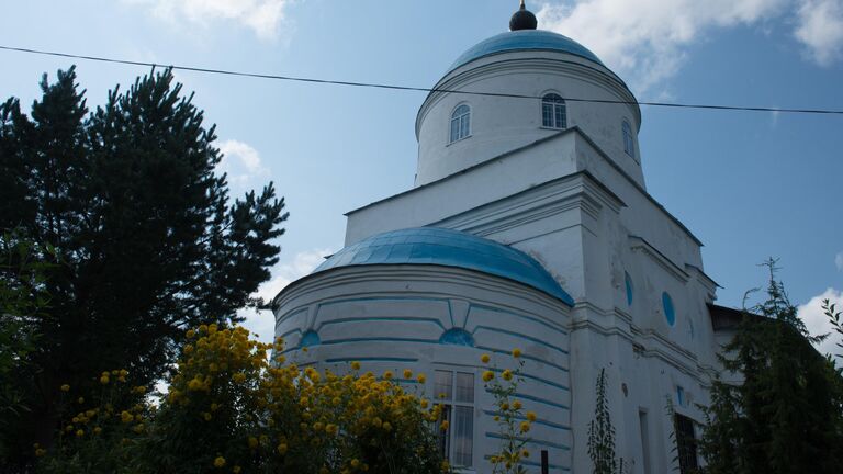 Церковь в городе Чекалин