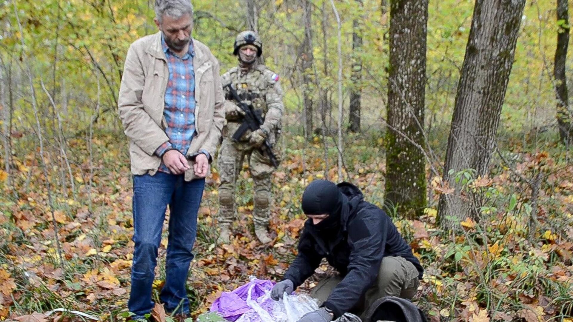 Фото террориста в брянске. Перестрелка в лесу.