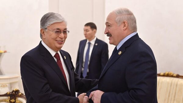 Президент Казахстана Касым-Жомарт Токаев и президент Белоруссии Александр Лукашенко