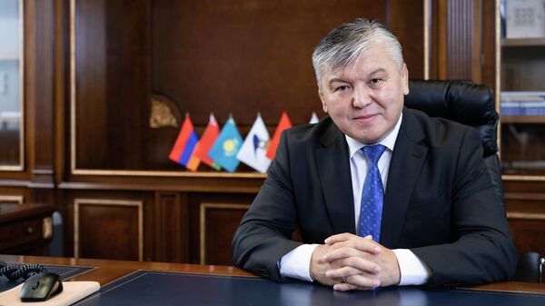 Министр по энергетике и инфраструктуре Евразийской экономической комиссии Арзыбек Кожошев