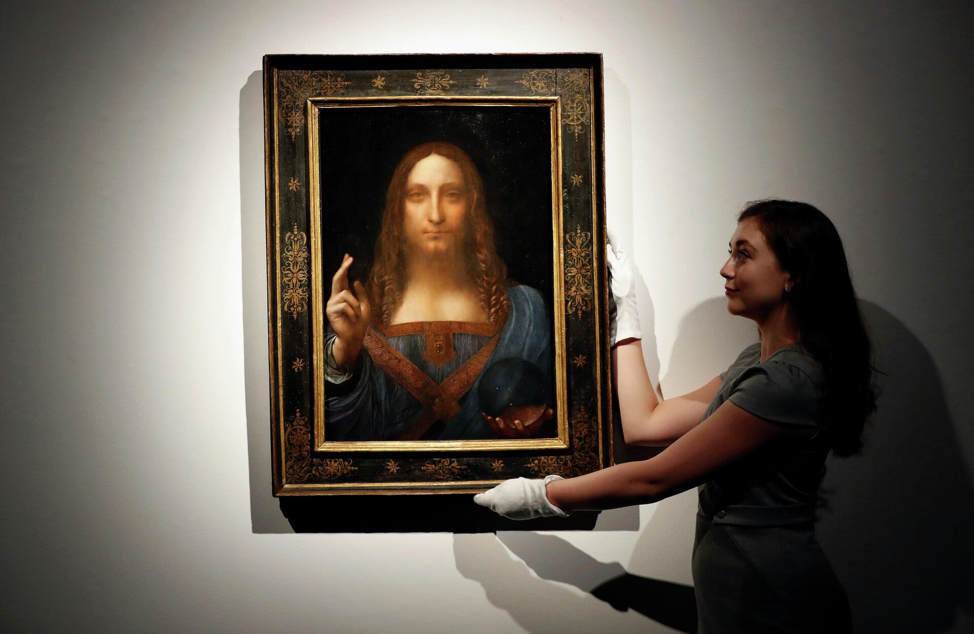 Картина Леонардо да Винчи Спаситель мира на аукционе Christie’s в Лондоне - РИА Новости, 1920, 15.12.2023