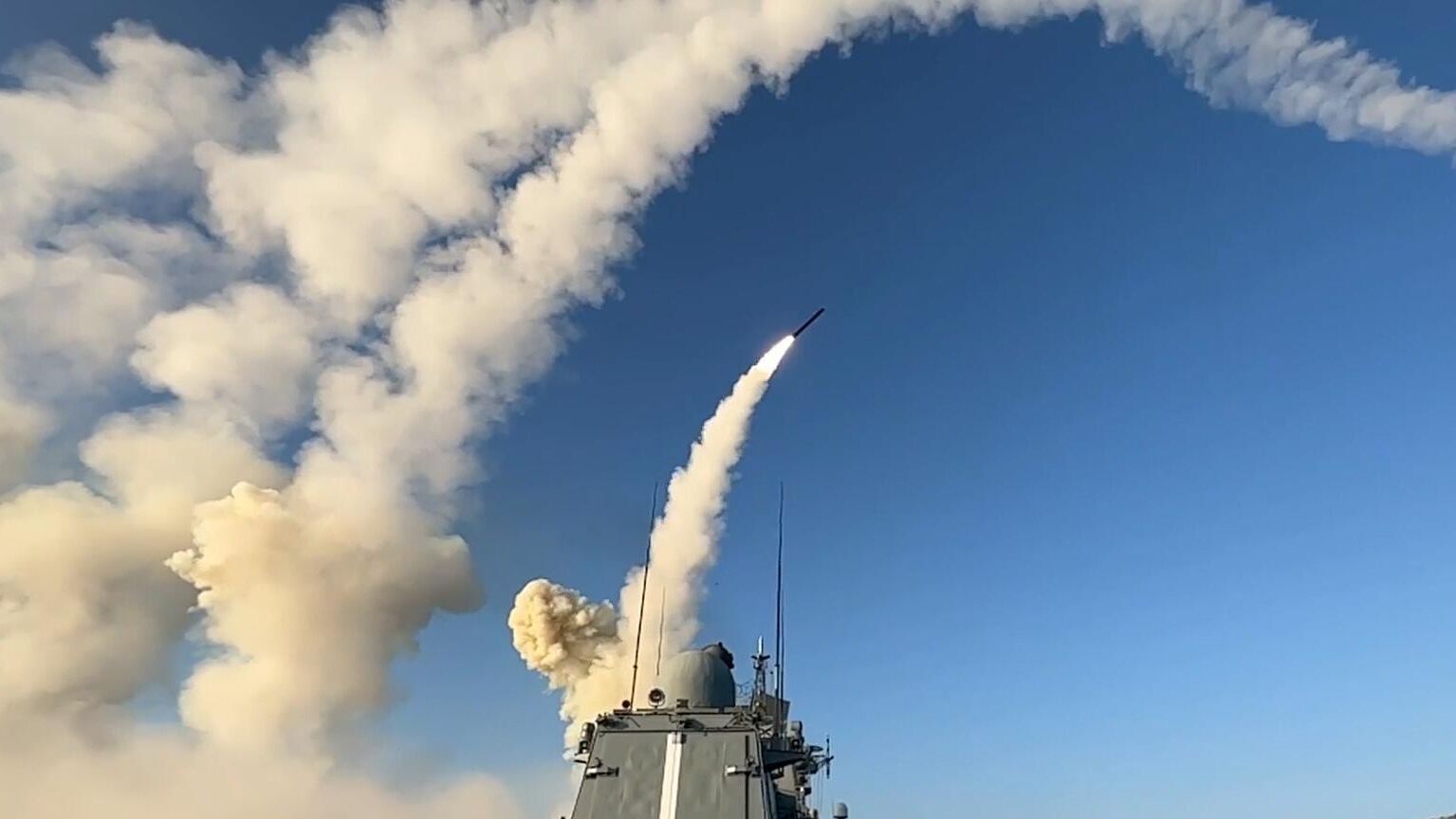 ВС России ночью нанесли массированный удар по украинским предприятиям ВПК ВС России ночью нанесли массированный удар по украинским предприятиям ВПК