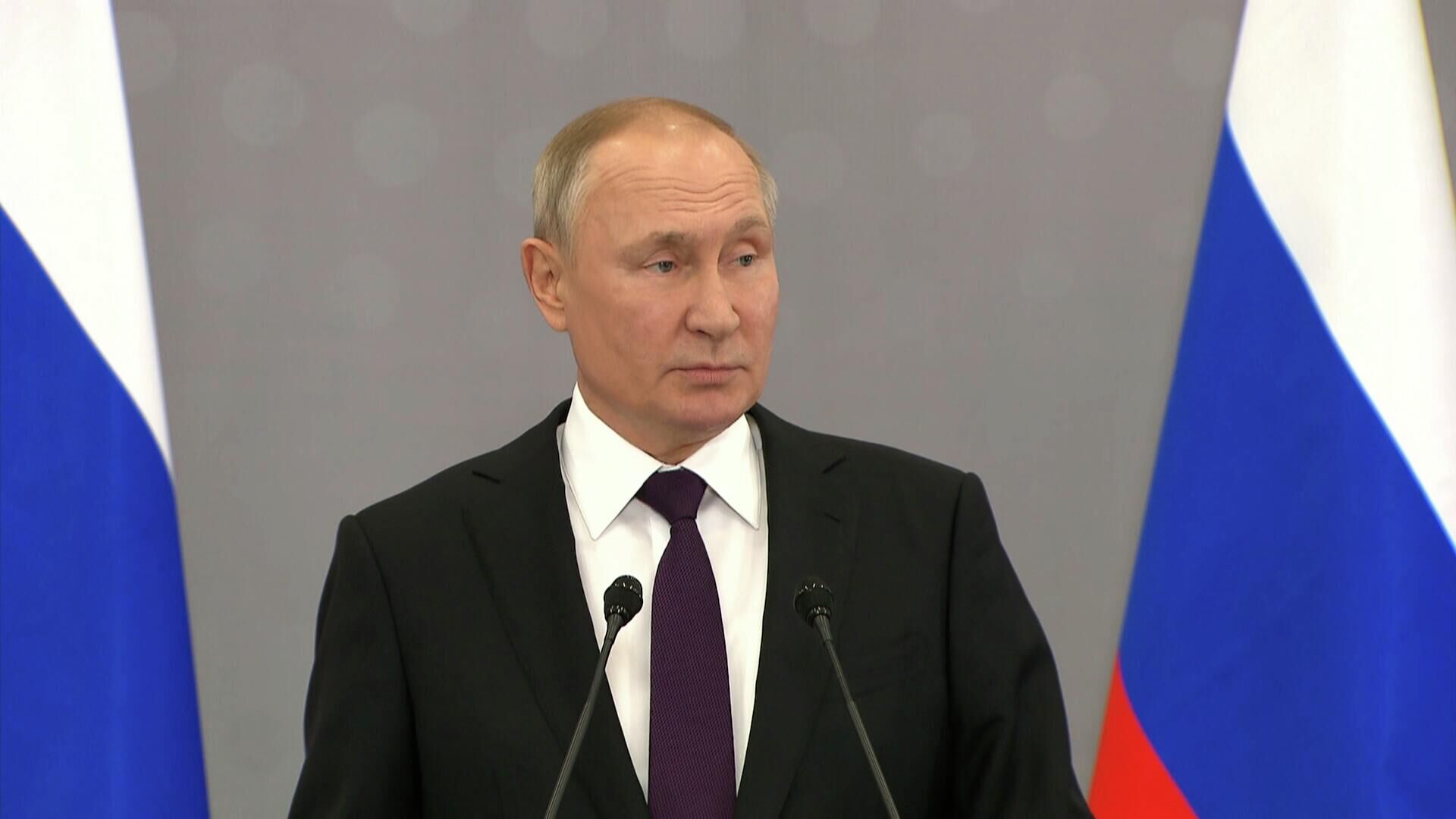 Путин: угроз много не только на европейском континенте, но и в Азии - РИА Новости, 1920, 14.10.2022