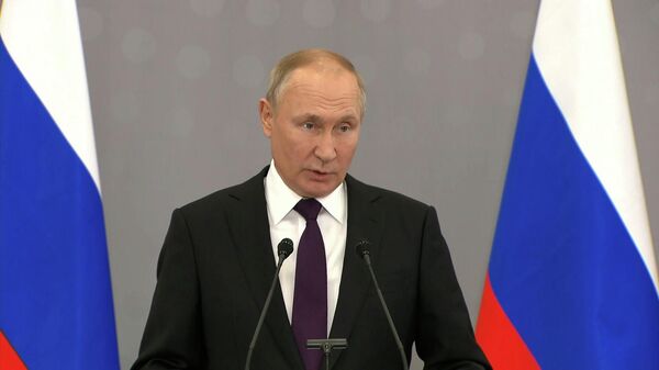 Путин: скорее всего взрывчатку на Крымский мост отправили морем из Одессы