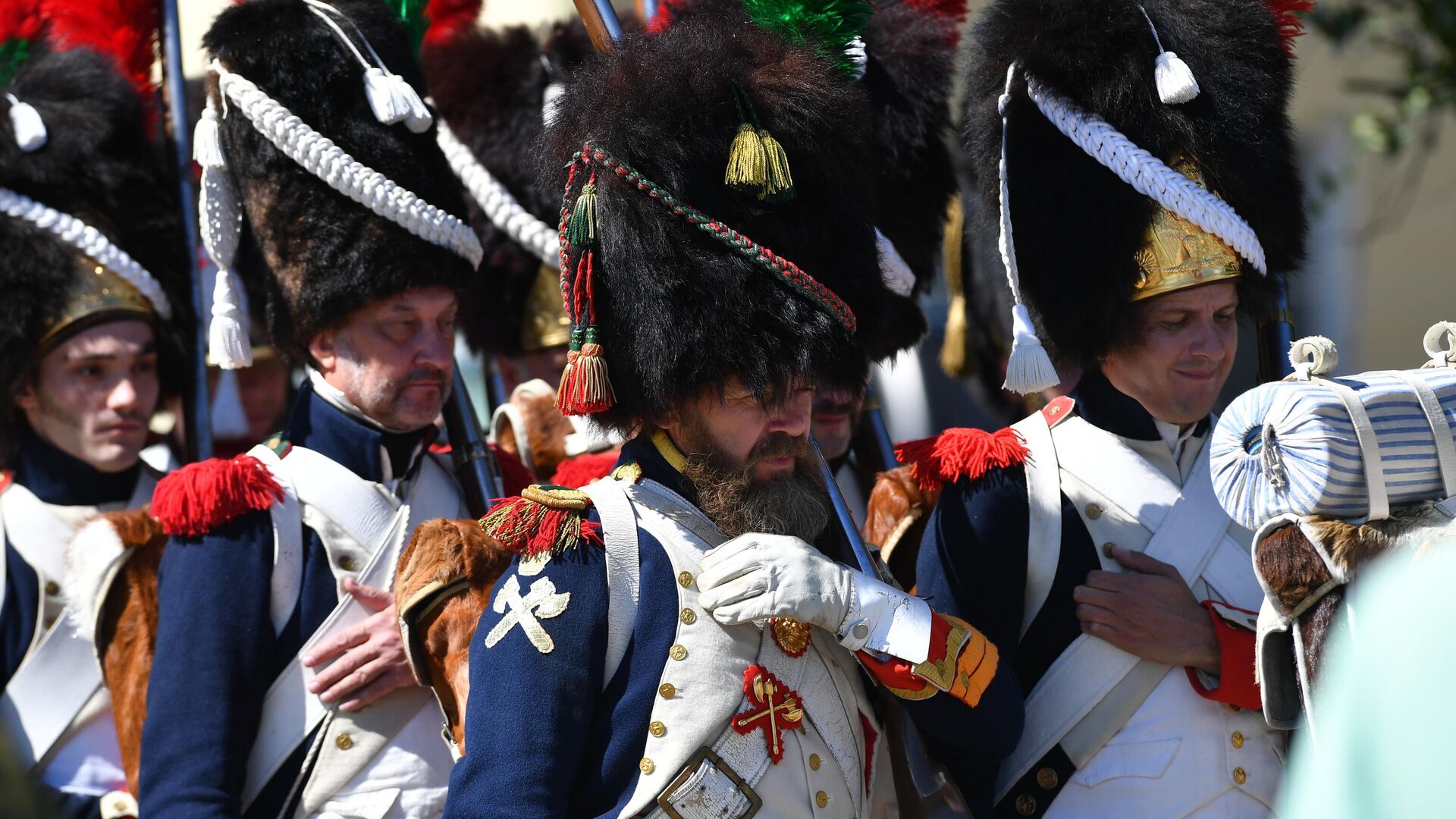 Реконструкторы в исторических костюмах, представляющие французскую армию времен Отечественной войны 1812 года - РИА Новости, 1920, 31.03.2023