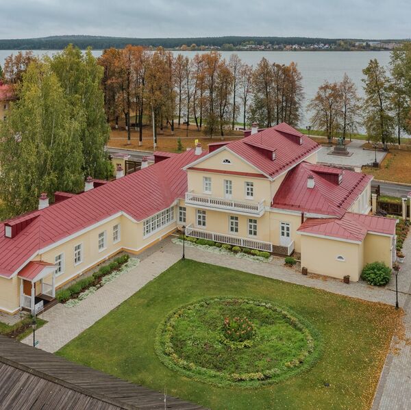 Музей-усадьба Чайковского Музей-усадьба Чайковского