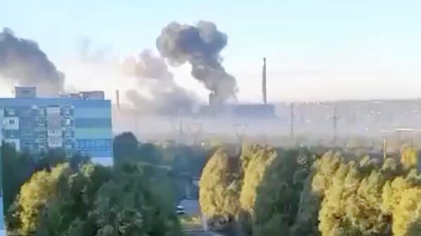 Дым после удара в Днепропетровске