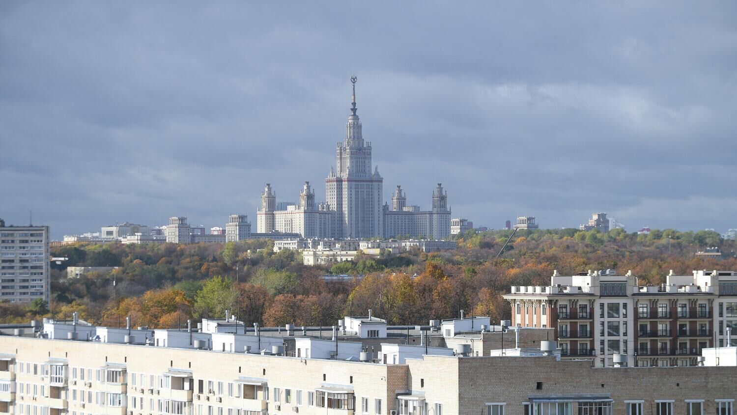 Вид на Московский Государственный Университет имени М.В. Ломоносова - РИА Новости, 1920, 22.11.2022