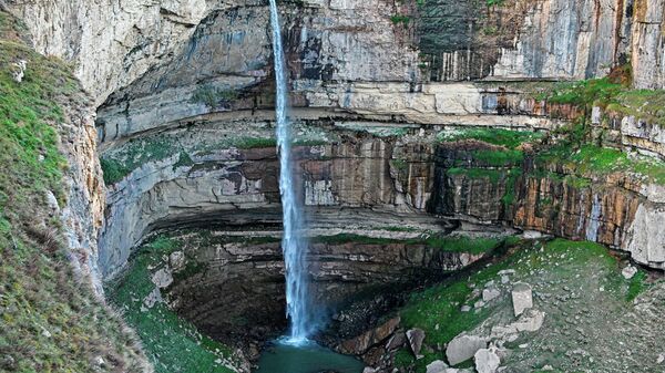 Водопад Тобот в Хунзахском районе в Дагестане