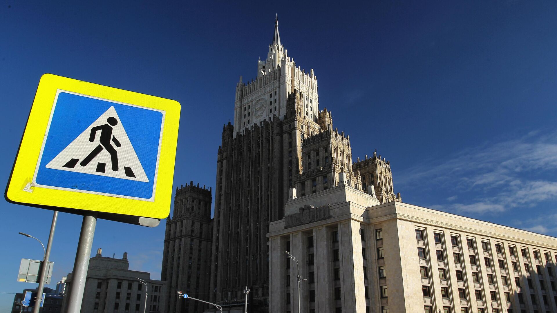 Россия готова вернуться к работе в "ближневосточном квартете", заявил МИД