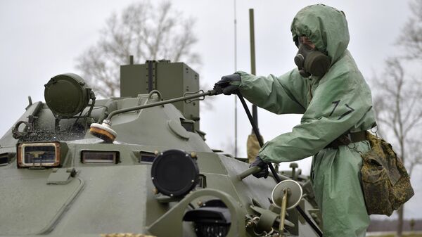Военнослужащий войск радиационной, химической и биологической защиты России