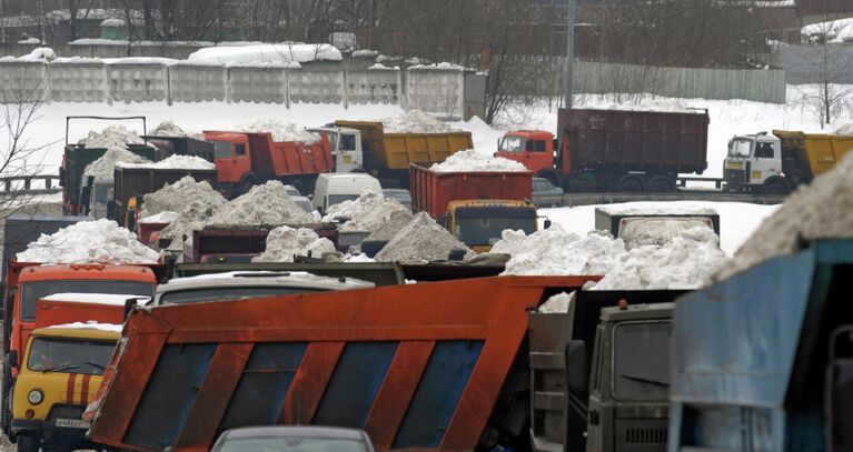 Переработка снега в снегосплавном пункте