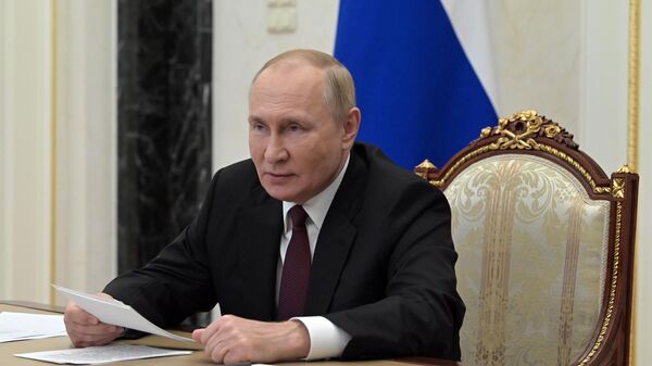 Президент РФ Владимир Путин проводит в режиме видеоконференции встречу с руководителями органов безопасности и спецслужб стран СНГ