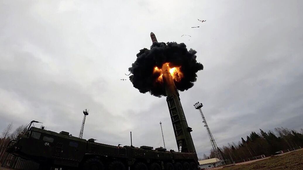 © Минобороны России<br>Запуск межконтинентальной баллистической ракеты РС-24 
