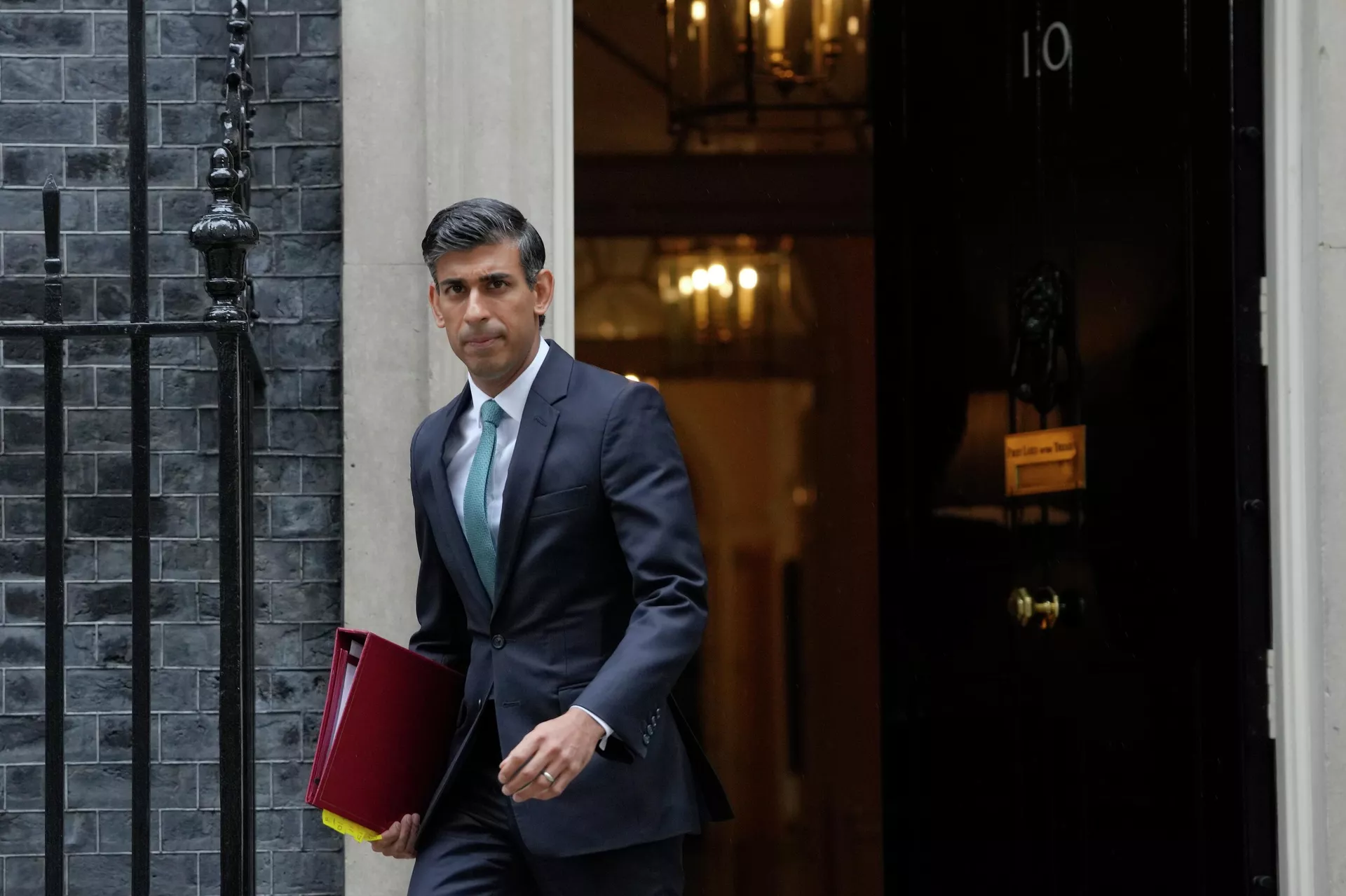 Премьер-министр Великобритании Риши Сунак Премьер-министр Великобритании Риши Сунак - РИА Новости, 1920, 25.03.2024