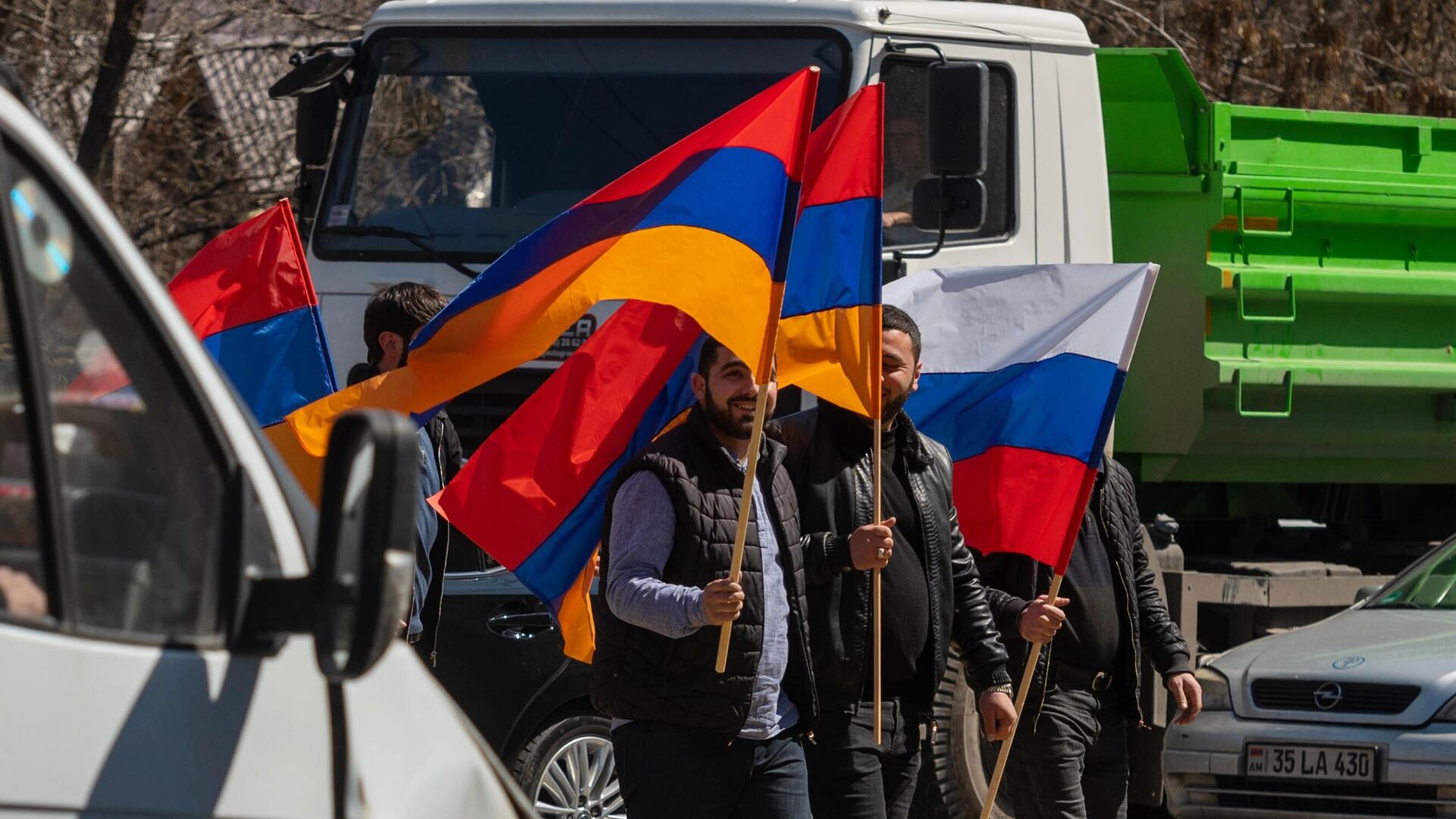 Флаги Армении и России  - РИА Новости, 1920, 28.10.2022