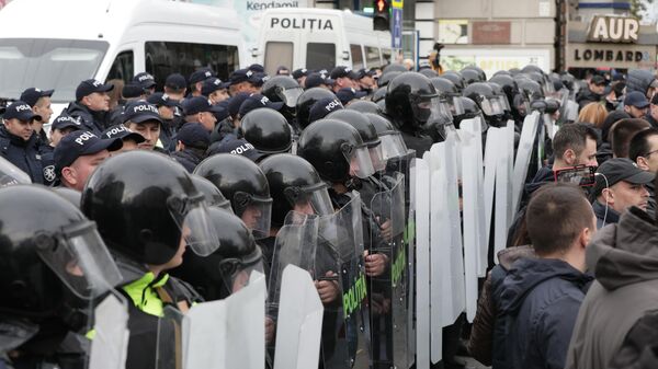 Полиция Молдавии на акции протеста оппозиции в Молдове