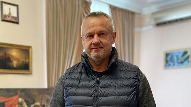 Владимир Леонтьев