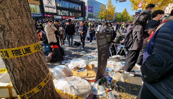 В Южной Корее объявлен общенациональный траур в связи с давкой в Сеуле 