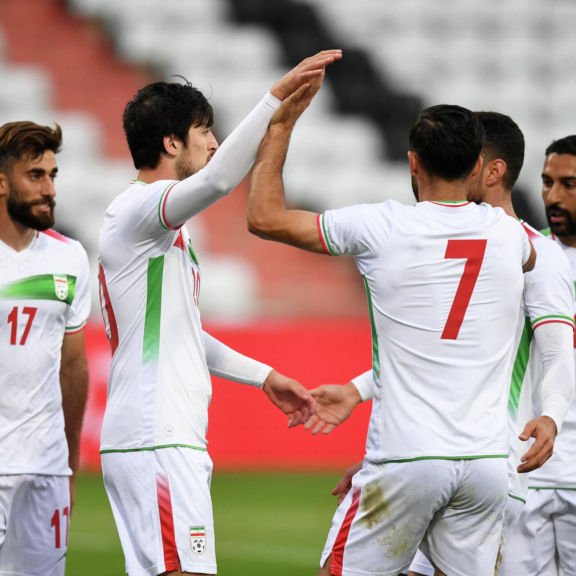 Футбол ирана результаты. Мехди Тареми сборная Ирана. Сборная Ирана по футболу 2022. Алиреза Джаханбахш иранский футболист.