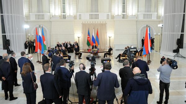 Трёхсторонние переговоры президента России, президента Азербайджана и премьер-министра Армении