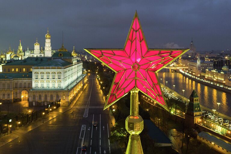 Звезда на Водовзводной башне Московского Кремля