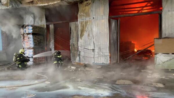 Тушение пожара на Николо-Хованском рынке