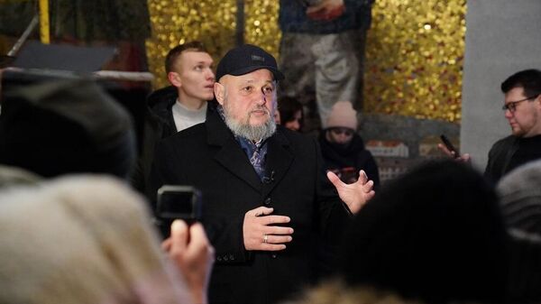 Губернатор Кемеровской области Сергей Цивилев провел экскурсию для кузбасских студентов по мемориалу воину-освободителю