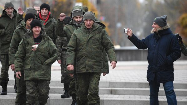 Встреча освобожденных из украинского плена военнослужащих в ДНР