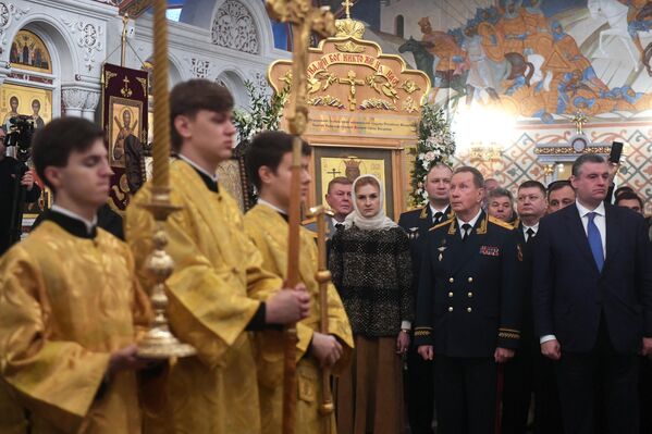 На церемонии освящения патриархом Московским и всея Руси Кириллом храма Равноапостольного великого князя Владимира