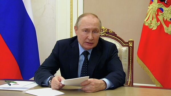 Путин: Нужно, чтобы зарплаты опережали рост цен
