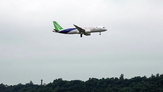 Самолет C919 китайской корпорации коммерческих самолетов на выставке Airshow China 2022 в Чжухае, провинция Гуандун