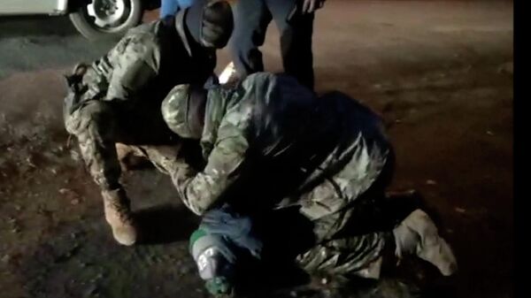 ФСБ предотвратила теракт в Екатеринбурге. Оперативные кадры задержания