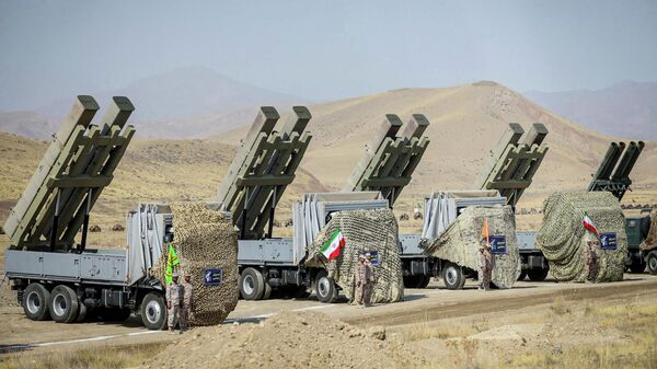 Ракетные комплексы во время учений на северо-западе Ирана