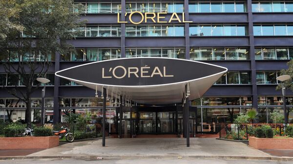 Здание штаб-квартиры французской компании L'Oreal