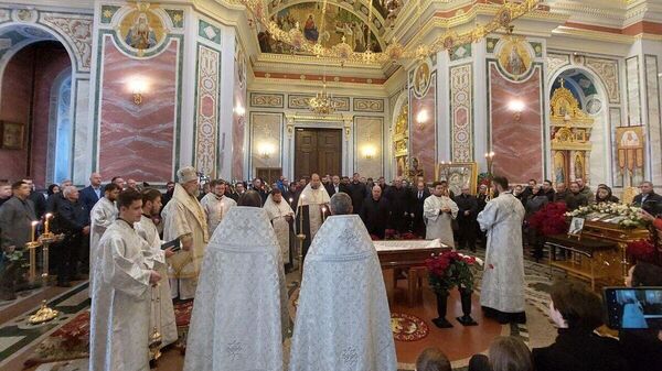 Церемония прощания с погибшим Кириллом Стремоусовым в кафедральном Александро-Невском соборе Симферополя