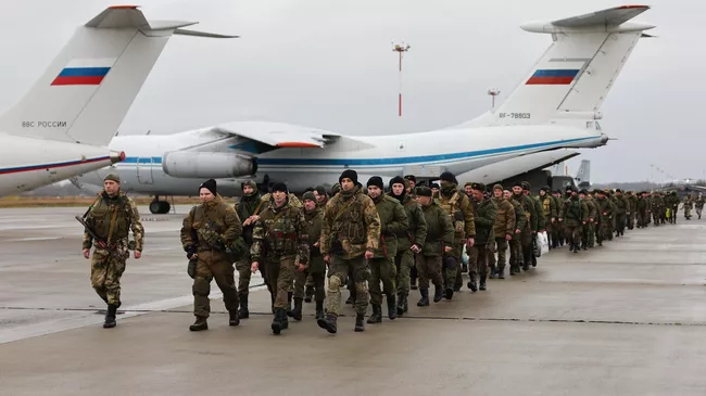 Мобилизованные военнослужащие перед отправкой в зону СВО