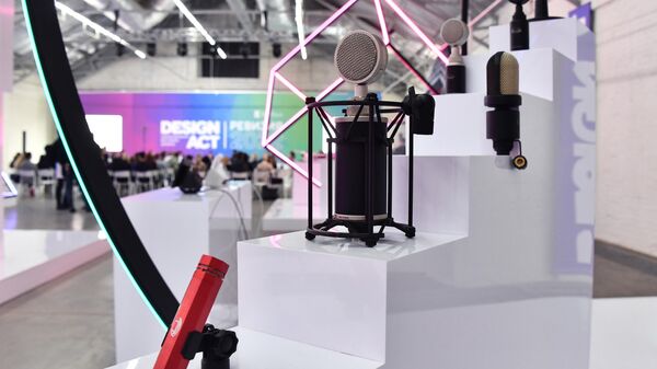 Микрофоны, представленные на Международном фестивале дизайна Design Act в Центре современного искусства (ЦСИ) Винзавод в Москве