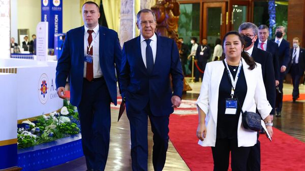Министр иностранных дел России Сергей Лавров на Восточноазиатском саммите в Пномпене