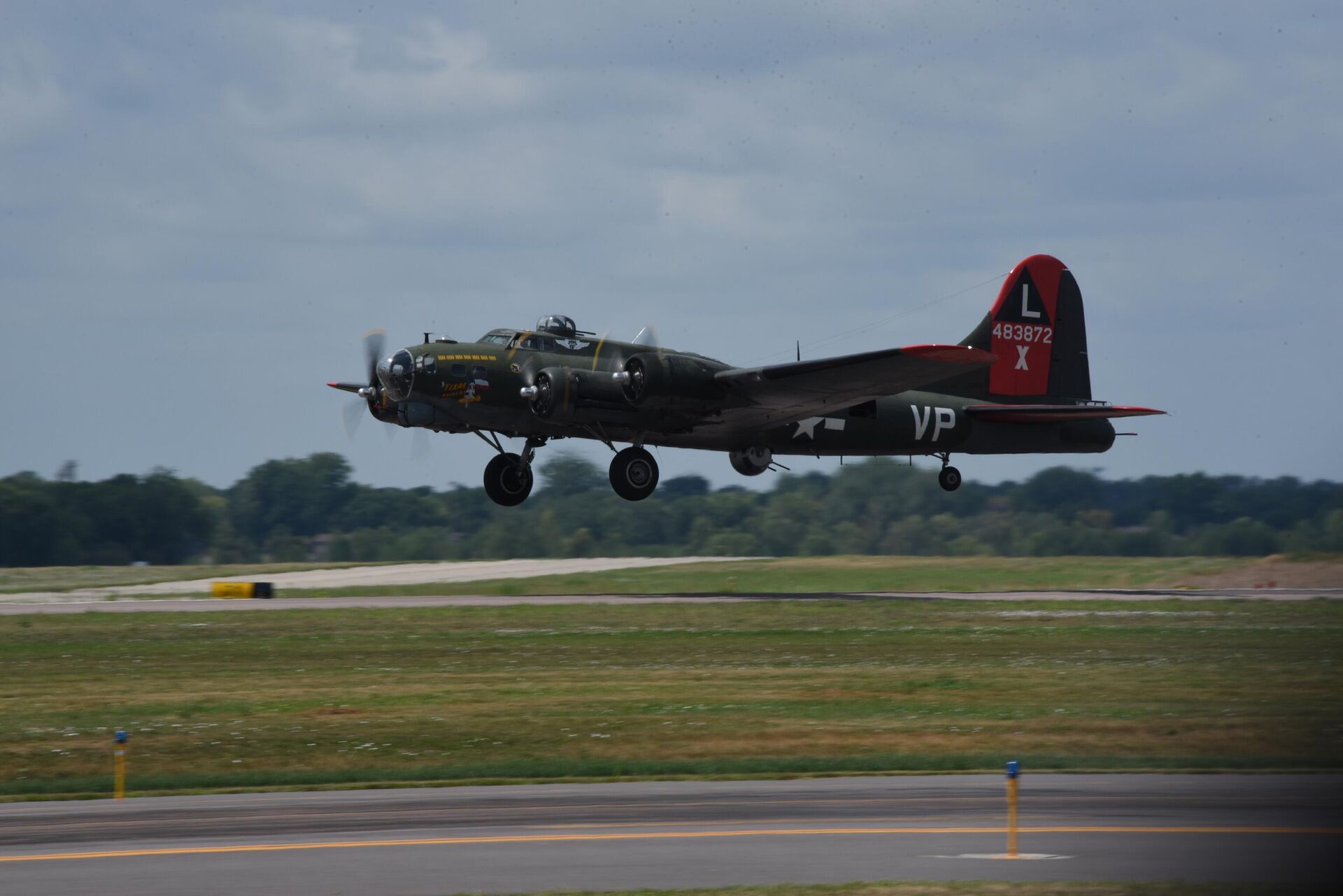 Бомбардировщик B-17 Flying Fortress  - РИА Новости, 1920, 13.11.2022