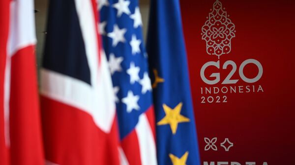 Флаги во время подготовки к саммиту G20 на Бали