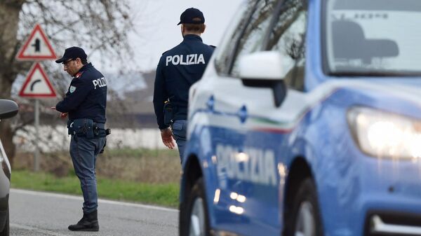 Сотрудники полиции Италии