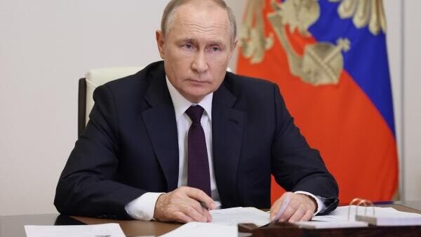 LIVE: Путин на совещании с Правительством РФ