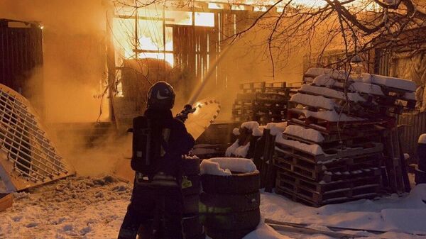 Тушение пожара на Комсомольской площади в Москве